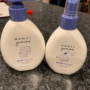 Monat Junior Shampoo and detangler